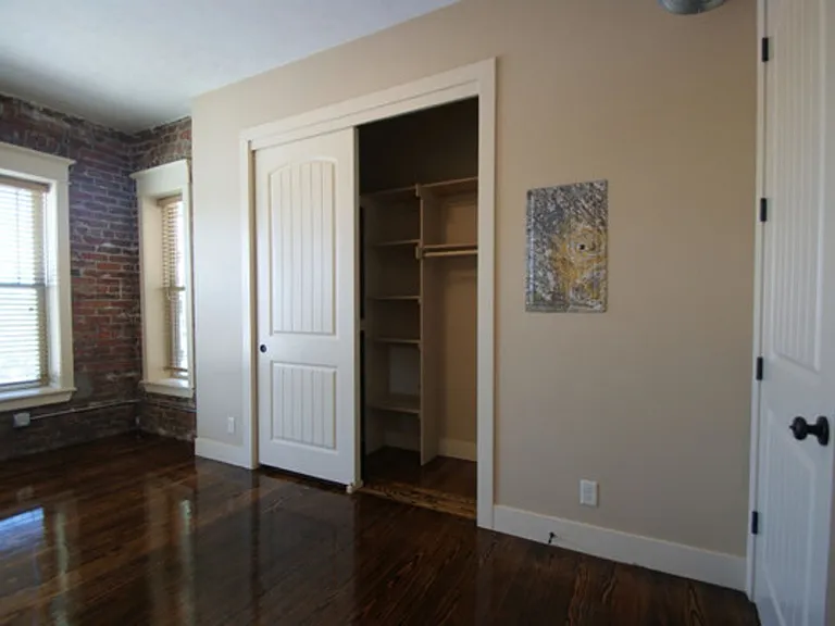 2934 Leavenworth St — Photo 56
