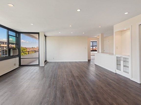 3rd image of 16231 9th Ave APT 8B