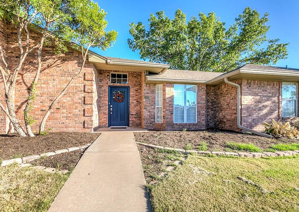 1st image of 2085 Augusta Dr