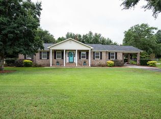 71 Donna St, Williston, SC 29853