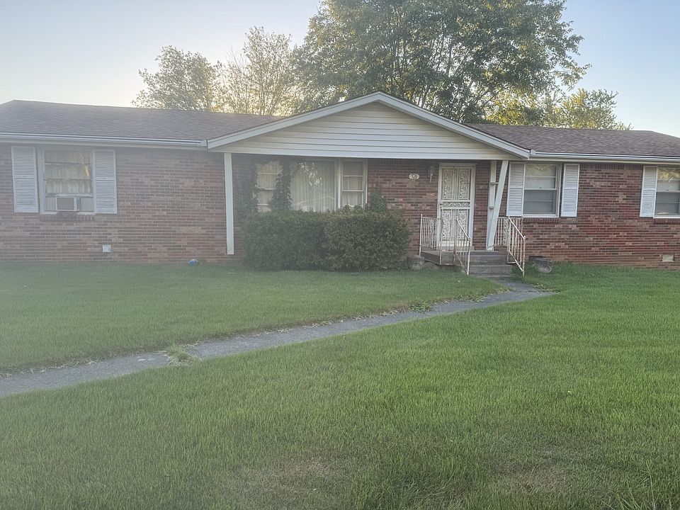 1st image of 526 Paula Dr