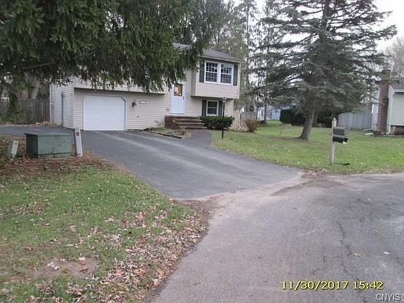 2nd image of 112 Lyford Ln
