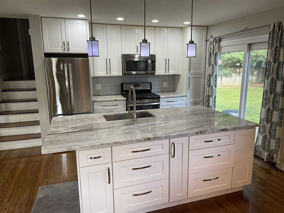 41 Robin Rd, Poughkeepsie, NY 12601 Zillow