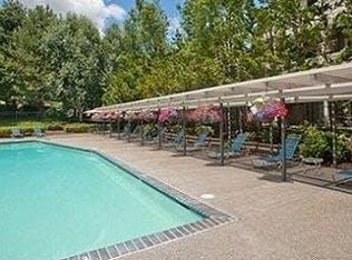 29107 SW Tami Loop APT 37, Wilsonville, OR 97070
