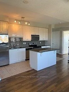 9225 Jane St #404 — Photo 3