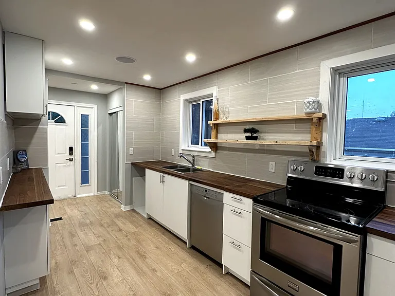 52 Charlbrook Ave — Photo 3