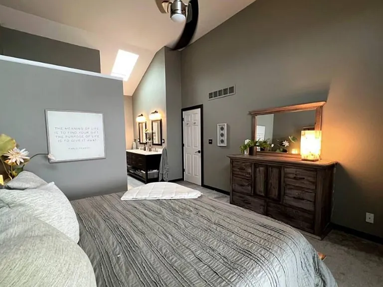 California King Bed with Master Bathroom