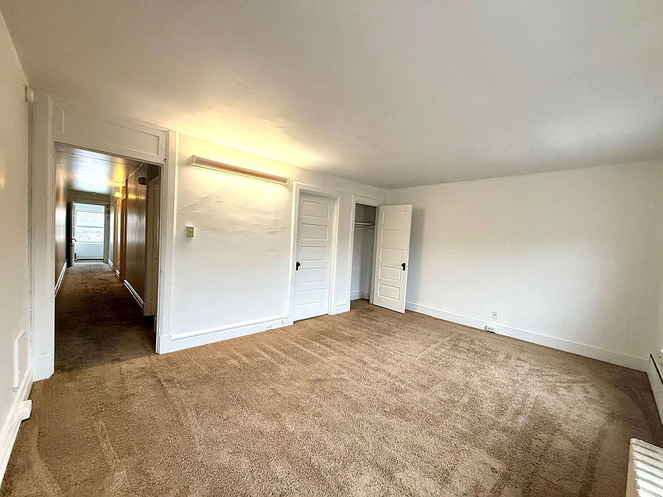 1st image of 613 N Plum St Fl 3