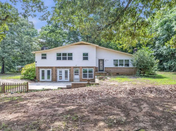 1201 Lakeview Cir, Greer, SC 29651