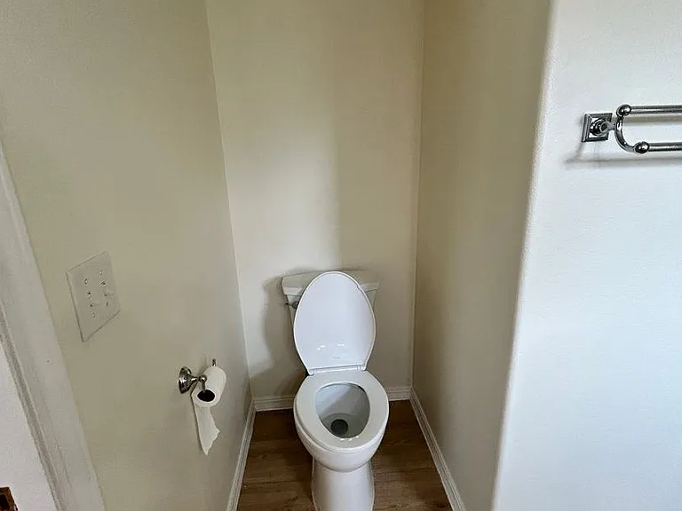607 Desta St — Photo 23