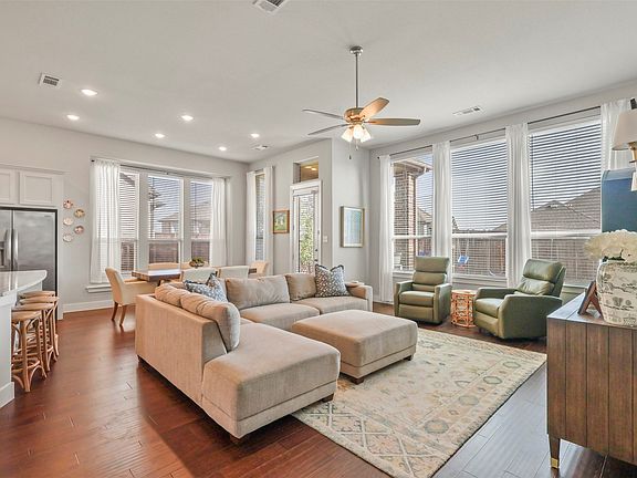 4th image of 1600 Shetland Rd