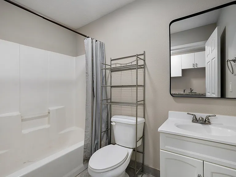 Main St. Apartments — Photo 18
