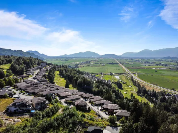 8593 Forest Gate Dr, Chilliwack, BC V4Z 0C7