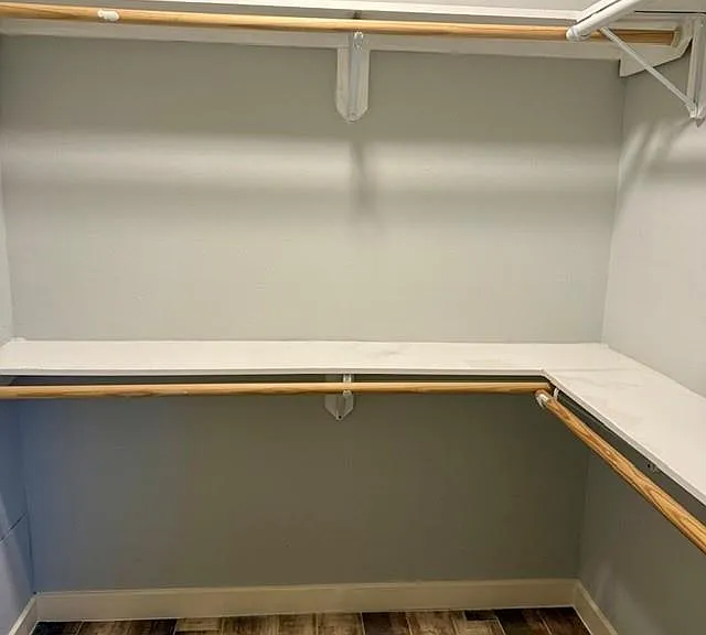 5202 Santrey Dr — Photo 14