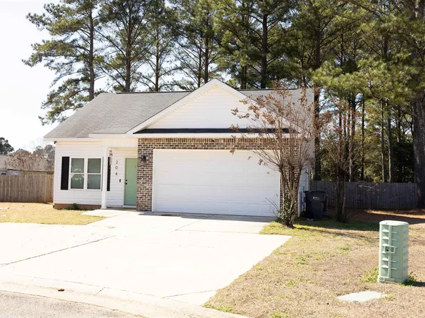 204 Greylock Dr, Perry, GA 31069