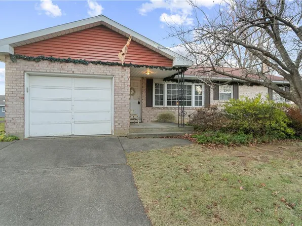 2716 Andrea Dr, Allentown, PA 18103