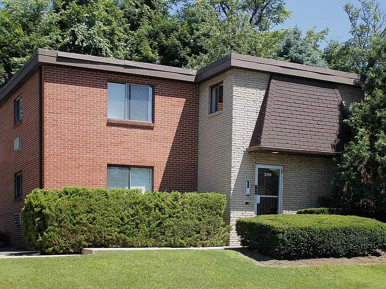 453 Biddle Ave #7 — Photo 1