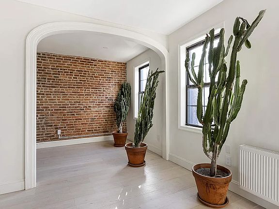 4th image of 217 Gates Ave #2