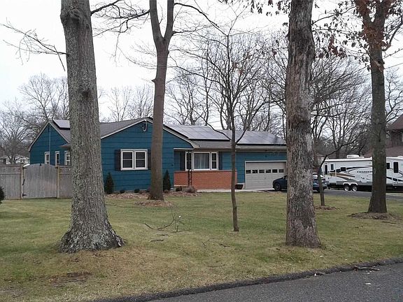 2nd image of 15 Juniper Ave