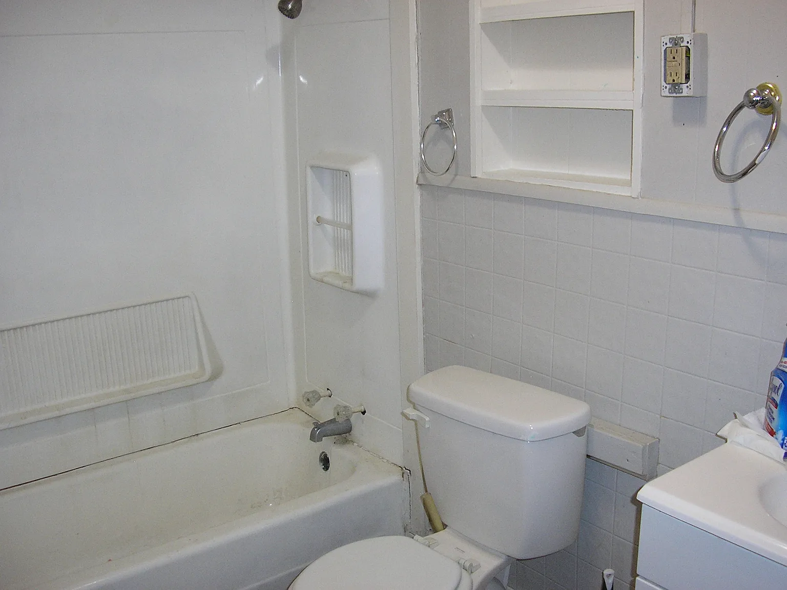 1413 Nutwood Street — Photo 4