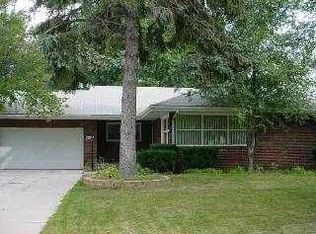 2729 Luverne Ave, Oregon, OH 43616