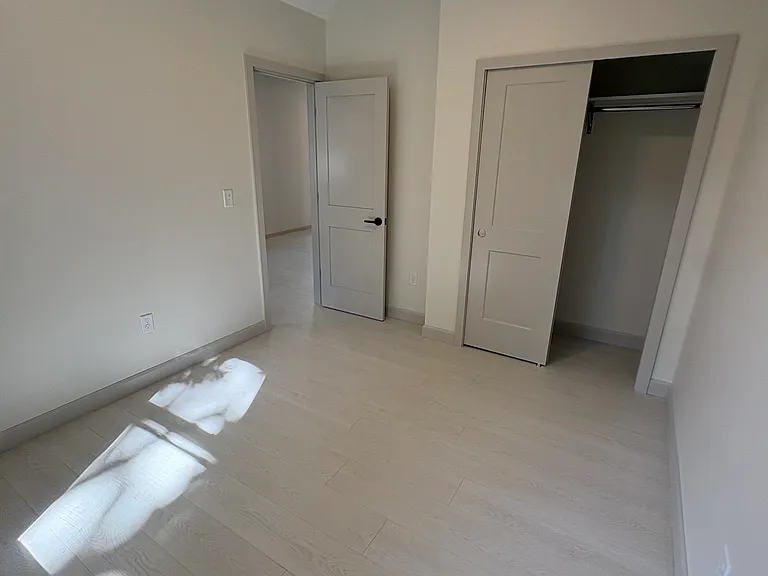 317 Davis Ave #2 — Photo 16