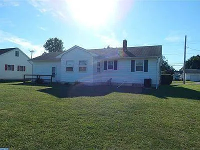 2 bed, 1120 sqft, $1,750 — Photo 2