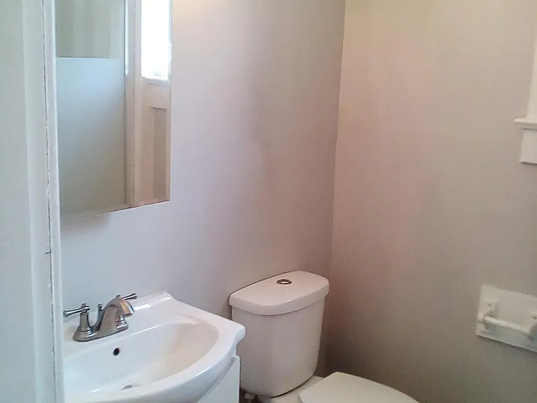 223 E 31st St #1 — Photo 18