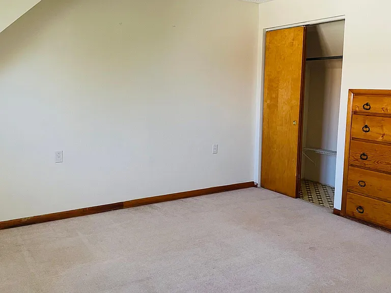 33 Wanda Ave #1 — Photo 7