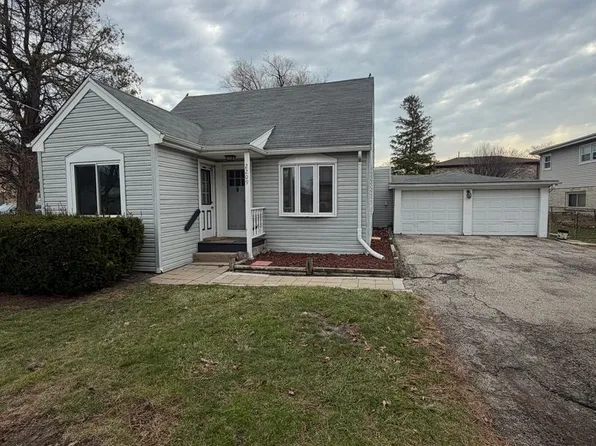 2209 Douglas Ave, Des Plaines, IL 60018