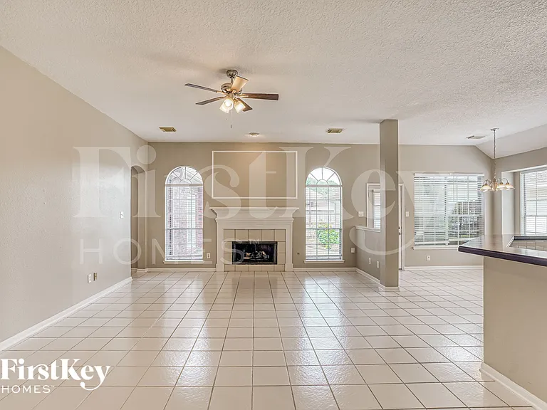 4022 N Dawn Cypress Ct — Photo 2