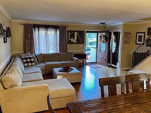 2nd image of 82 Arrowood Ct