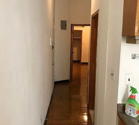 4th image of 333 E 6th St #1ES