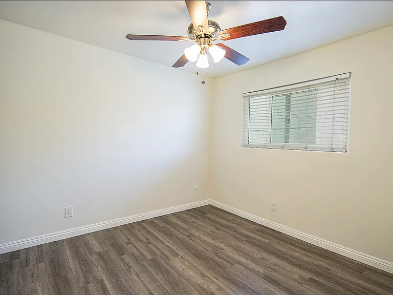 424 S Stoneman Ave #2 — Photo 8