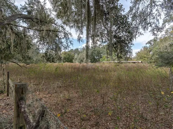 4107 Stanley Rd, Plant City, FL 33565