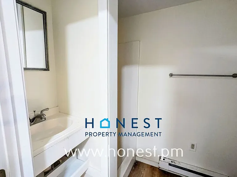 36 Prospect St #3 — Photo 16