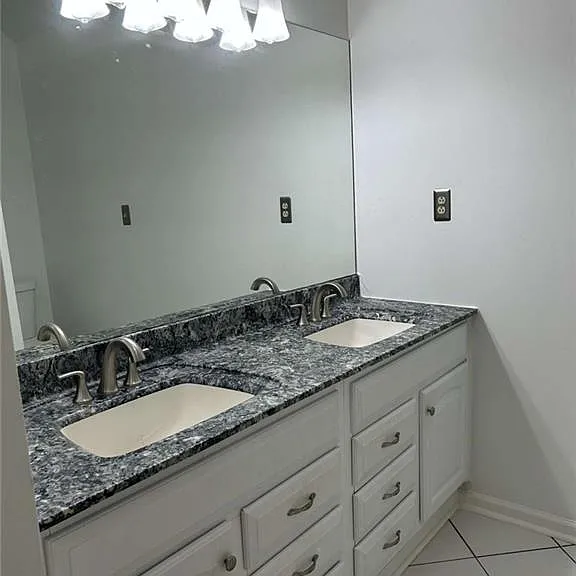 717 Shore Dr — Photo 14
