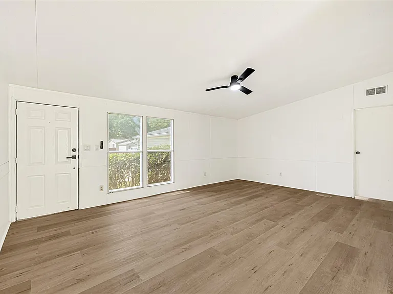 16315 Lone Star Ranch Dr — Photo 9