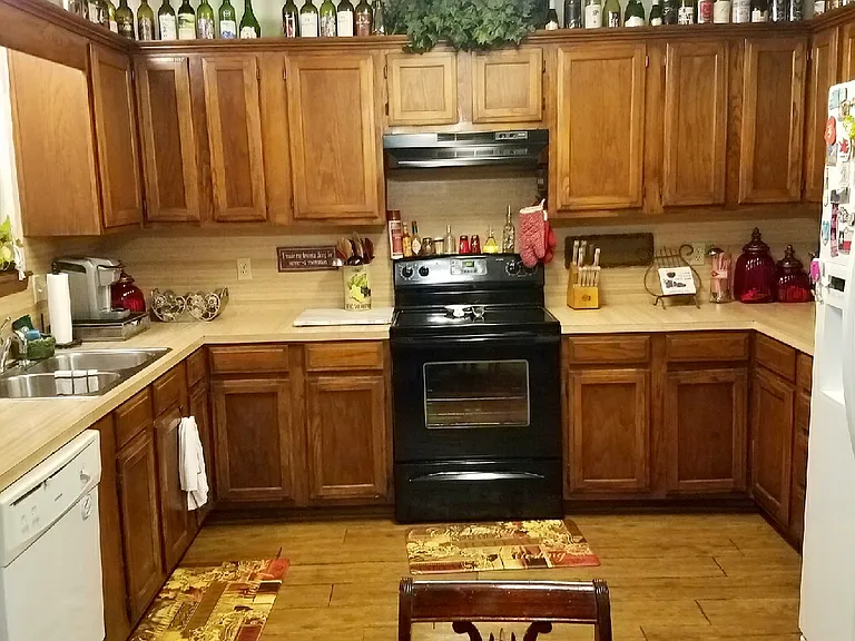 3316 Homestead Ct — Photo 2