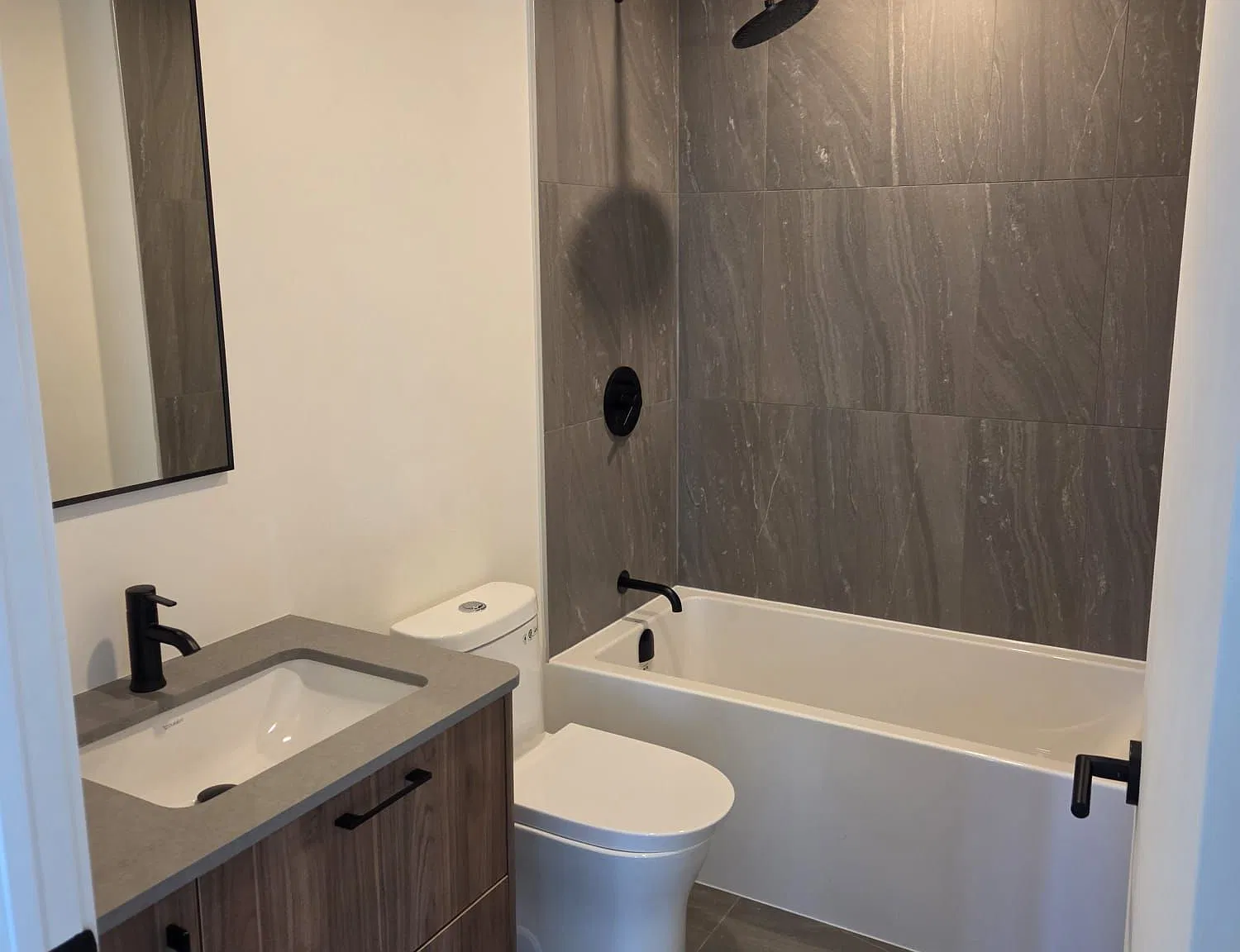 3 bed, $3,500 — Photo 4