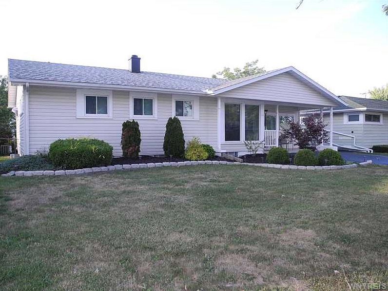 1st image of 146 Evergreen Dr
