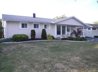 146 Evergreen Dr, Tonawanda, NY 14150