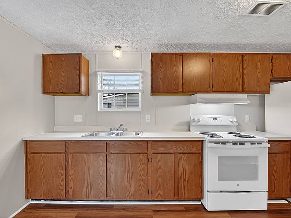 3rd image of 491 Chapman Rd #60