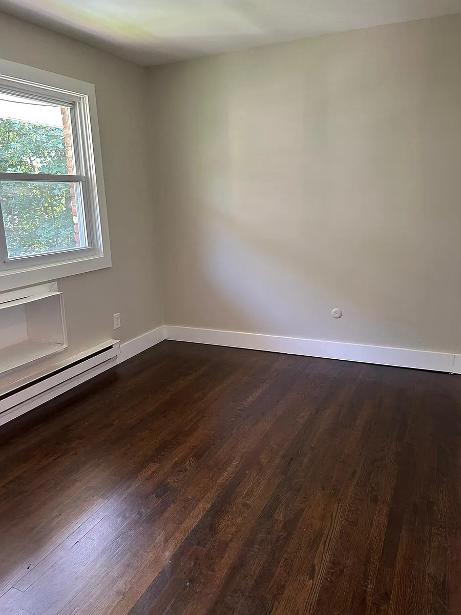 Building Photo - 286 S Center St #15