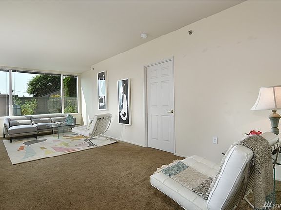 3rd image of 177 107th Ave NE APT 1105