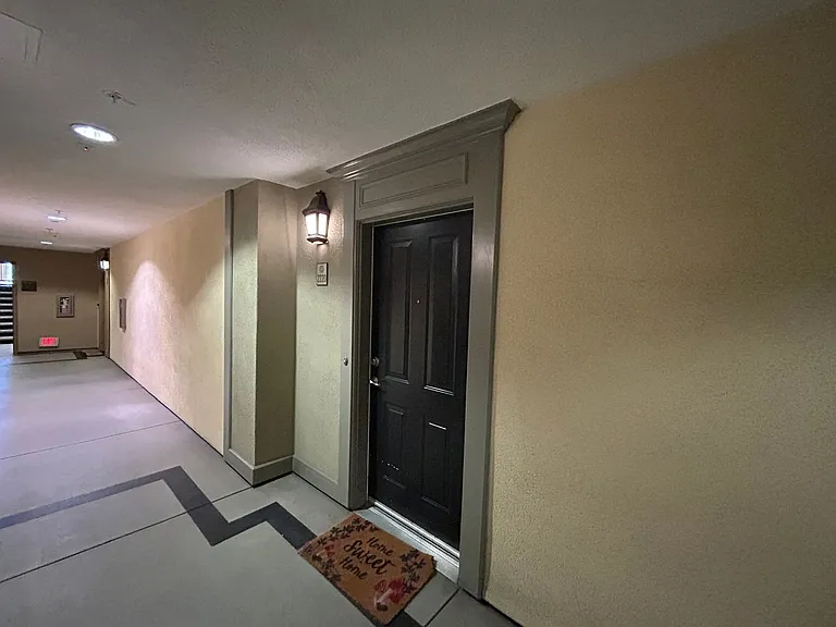 2220 Watermarke Pl — Photo 11