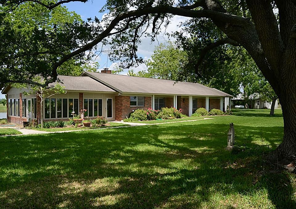 1st image of 6418 Hunt Ln