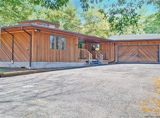 93 Phillips Rd, Saugerties, NY 12477