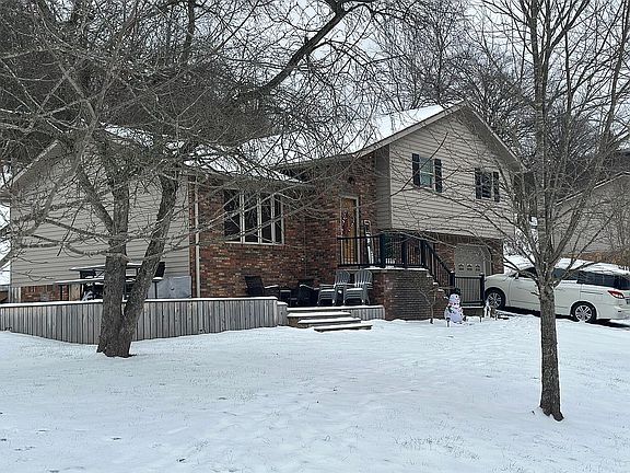 2nd image of 128 Hillcrest Dr