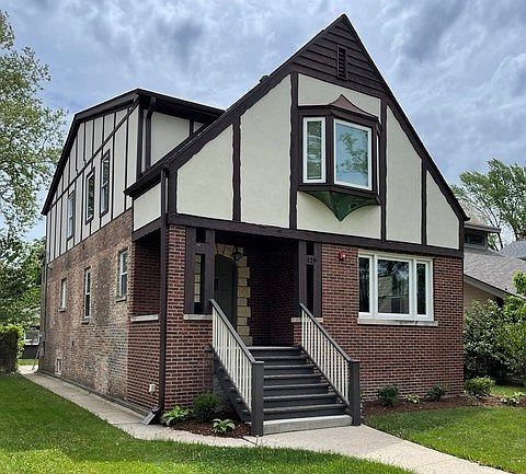 1st image of 129 Franklin Ave